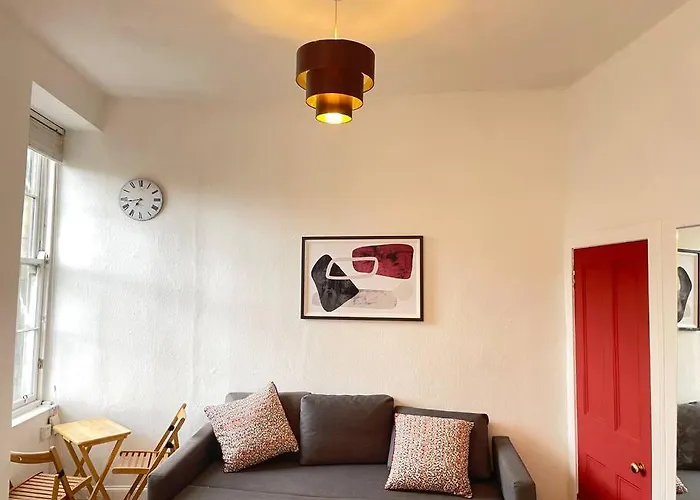 City Studio Flat West Toll Cross